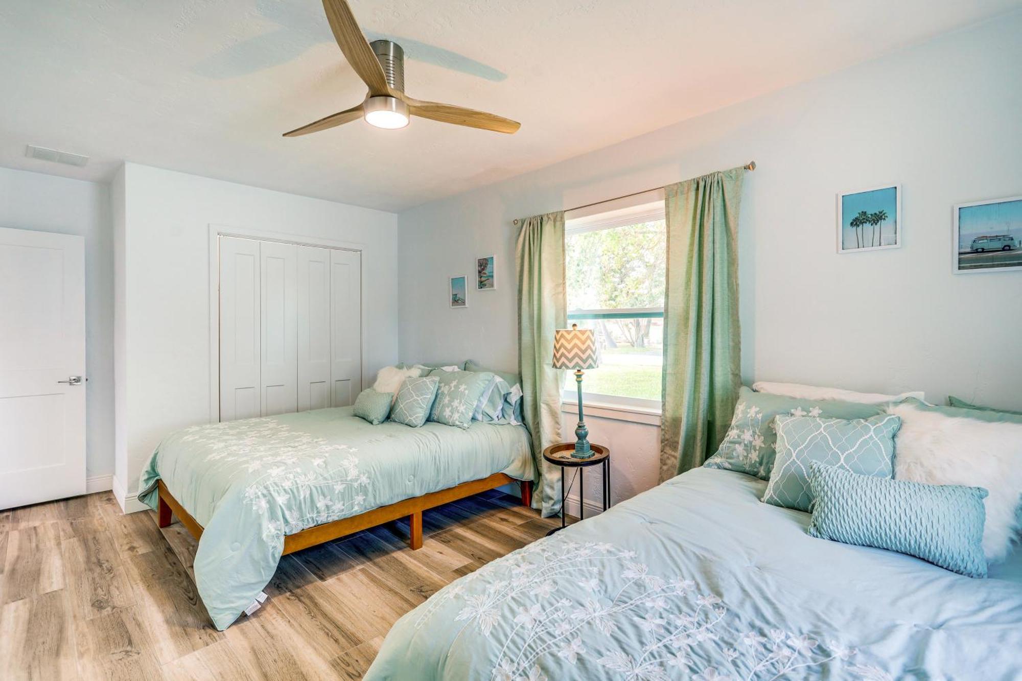 Pet-Friendly Cocoa Beach Home Walk To Beach! 외부 사진